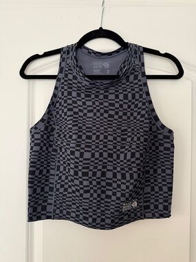 Mountain Hardwear Checkerboard Athletic Crop Tank in Charcoal and Black